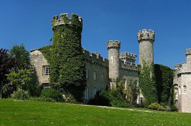 medieval castles in wales, travel images of historic places